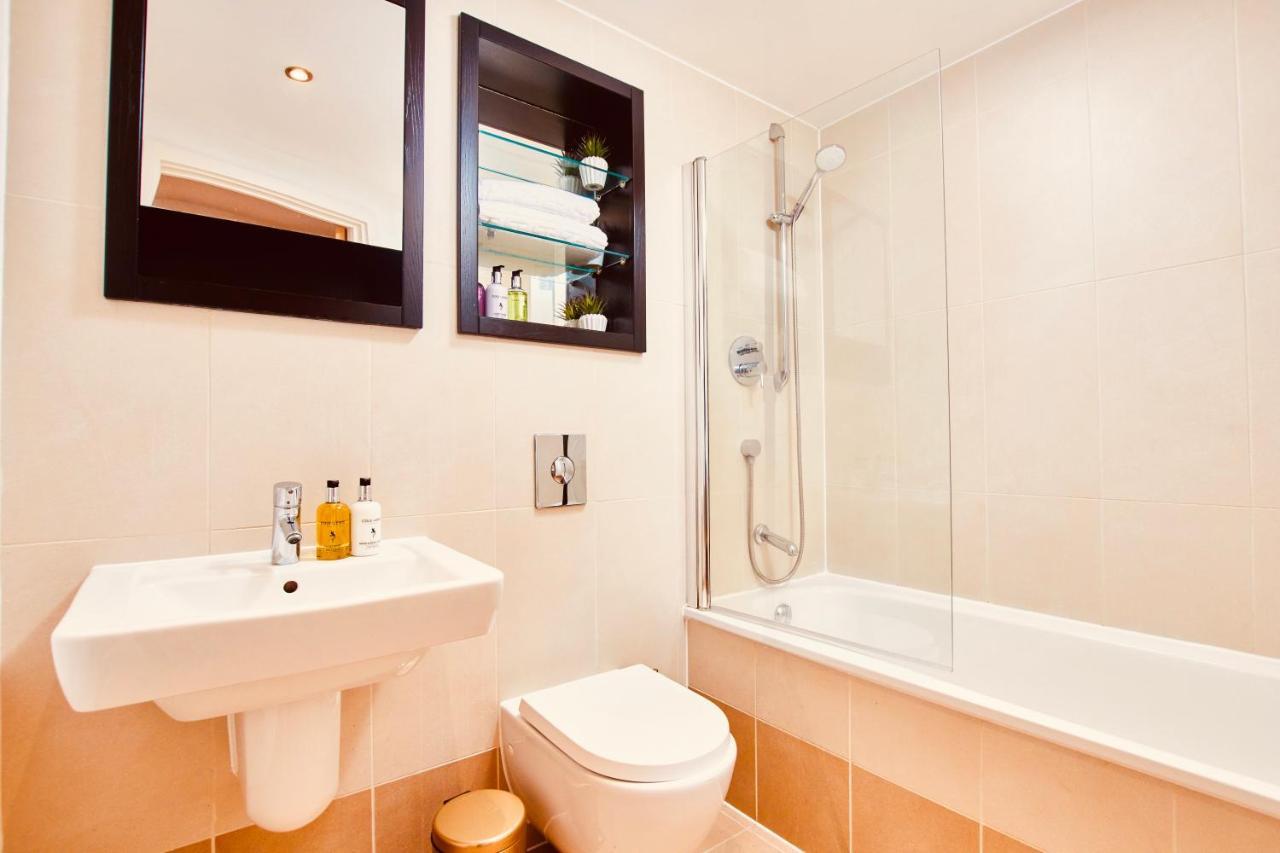 Primedoorstep Deluxe City Apt, River Canal View& Free Parking! Leeds  Exterior foto
